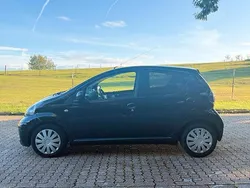 Schwarz Gebraucht 2011 Toyota Aygo Kleinwagen | 2.650 € (Guter Preis)