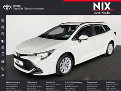 Schneeweiß Gebraucht 2023 Toyota Corolla Business Edition Kombi | 25.700 € (Fairer Preis)