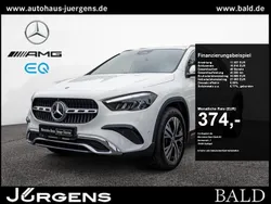 Weiss polarweiss Gebraucht 2024 Mercedes GLA200 Progressive SUV | 39.480 € (Fairer Preis)