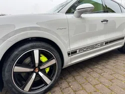 Schwarz Neu 2024 Porsche Cayenne SUV | 164.815 €