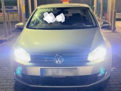 Silber Gebraucht 2009 VW Golf VI Kleinwagen | 3.000 € (Guter Preis)