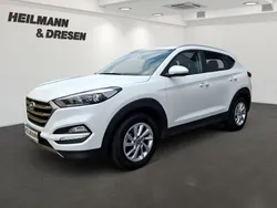 Weiss Gebraucht 2016 Hyundai Tucson Intro Edition SUV | 13.950 € (Guter Preis)