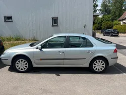 Grau Gebraucht 2004 Renault Laguna II Limousine | 1.200 € (Superpreis)