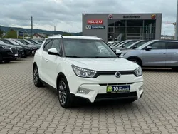 Weiß Gebraucht 2015 Ssangyong Tivoli Sapphire SUV | 8.980 €