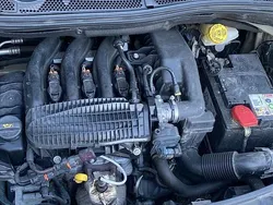 Grau Gebraucht 2017 Peugeot 208 Kleinwagen | 6.600 € (Fairer Preis)