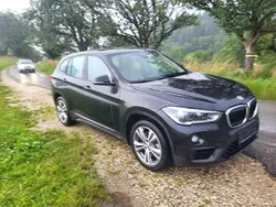 Black sapphire metallic Gebraucht 2016 BMW X1 Sport Line SUV | 22.999 € (Fairer Preis)