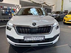 Weiß Gebraucht 2021 Skoda Kamiq SUV | 15.555 € (Guter Preis)