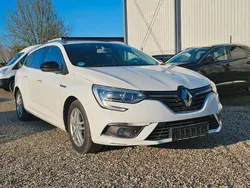 Weiß Gebraucht 2019 Renault Mégane GrandTour LIMITED Kombi | 9.900 € (Fairer Preis)