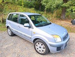 Grau Gebraucht 2011 Ford Fusion Limousine | 3.100 € (Fairer Preis)