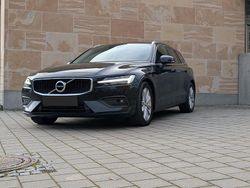 Schwarz Gebraucht 2021 Volvo V60 Momentum Kombi | 16.500 € (Fairer Preis)