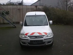 Silber Gebraucht 2006 Opel Combo Edition Van / Kleinbus | 3.000 € (Guter Preis)