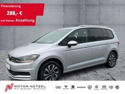 Reflexsilber metallic Gebraucht 2022 VW Touran Active Van / Kleinbus | 24.460 € (Guter Preis)