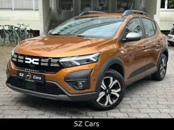 Orange Gebraucht 2023 Dacia Sandero Expression Kleinwagen | 16.300 € (Guter Preis)