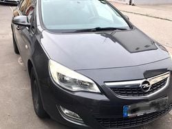 Grau Gebraucht 2012 Opel Astra Sport Kombi | 4.099 €