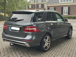 Grau Gebraucht 2012 Mercedes ML350 AMG SUV | 17.999 € (Superpreis)