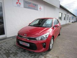 Rot Gebraucht 2019 Kia Rio DREAM-TEAM Edition Limousine | 12.795 € (Etwas zu teuer)