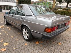 Silber Gebraucht 1987 Mercedes 190 Limousine | 3.900 €