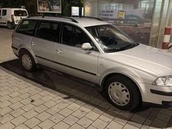 Gebraucht 2001 VW Passat Kombi | 1.500 € (Superpreis)
