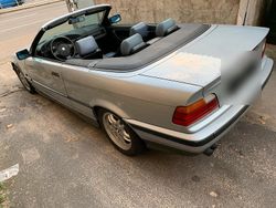 Silber Gebraucht 1995 BMW 328 Cabriolet M Sport Cabrio | 12.500 €