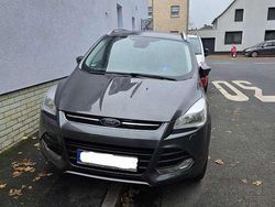 Grau Gebraucht 2015 Ford Kuga Titanium SUV | 12.500 € (Fairer Preis)