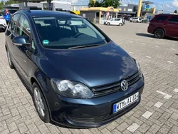 Blau Gebraucht 2010 VW Golf Plus Comfortline Van / Kleinbus | 4.800 € (Guter Preis)