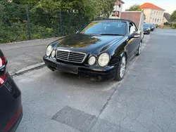 Schwarz Gebraucht 2001 Mercedes CLK320 AMG Cabrio | 3.850 € (Superpreis)