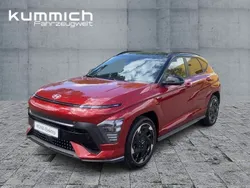 Ultimate red / abyss black Neu 2025 Hyundai Kona Comfort SUV | 41.997 € (Teuer)