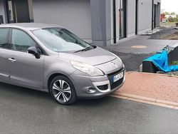 Gold Gebraucht 2011 Renault Scénic III Van / Kleinbus | 3.600 €