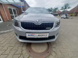 Stahl grau Gebraucht 2016 Skoda Octavia Sport Kombi | 16.690 € (Etwas zu teuer)