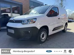 Weiß (lack weiss banquise/deckende lackierung) Gebraucht 2021 Citroën Berlingo Start Van / Kleinbus | 15.906 € (Fairer Preis)