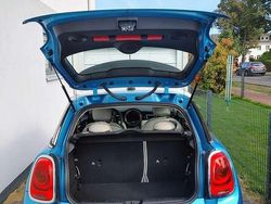 Blau Gebraucht 2018 Mini Cooper Kleinwagen | 13.900 € (Guter Preis)