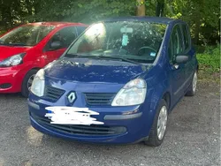 Blau Gebraucht 2006 Renault Modus Van / Kleinbus | 950 €