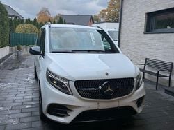 Weiß Gebraucht 2017 Mercedes V250 Exclusive Van / Kleinbus | 39.990 €