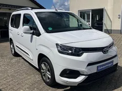 Weiß Gebraucht 2021 Toyota Proace Verso City Kombi | 22.990 €