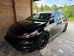 Schwarz Gebraucht 2019 VW Golf VII GTI Limousine | 29.000 € (Etwas zu teuer)