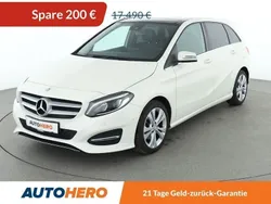 Weiß Gebraucht 2015 Mercedes B200 Urban Van / Kleinbus | 17.290 € (Etwas zu teuer)