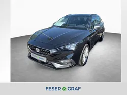 Midnight schwarz metallic Gebraucht 2024 Seat Leon FR Kombi | 27.380 € (Guter Preis)