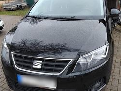 Schwarz Gebraucht 2016 Seat Alhambra Ecomotive Van / Kleinbus | 17.900 € (Fairer Preis)