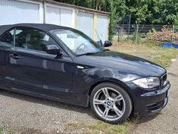 Schwarz Gebraucht 2009 BMW 318 Cabriolet Cabrio | 7.650 €