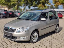 Beige Gebraucht 2012 Skoda Roomster Plus Edition Van / Kleinbus | 7.990 € (Fairer Preis)