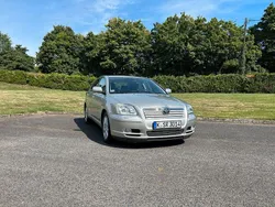 Silber Gebraucht 2004 Toyota Avensis Limousine | 3.850 € (Fairer Preis)