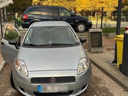 Grau Gebraucht 2008 Fiat Grande Punto Kleinwagen | 3.000 € (Fairer Preis)