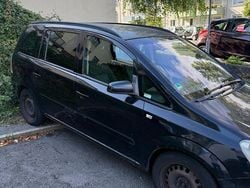 Schwarz Gebraucht 2006 Opel Zafira Van / Kleinbus | 1.345 € (Superpreis)
