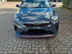 Grau Gebraucht 2019 Kia ProCeed Kleinwagen | 17.500 € (Fairer Preis)