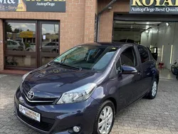 Violet Gebraucht 2013 Toyota Yaris Edition Kleinwagen | 8.000 € (Fairer Preis)