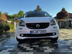 Weiß Gebraucht 2018 Smart ForFour Basis Kleinwagen | 10.499 € (Guter Preis)