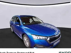 Blau Gebraucht 2023 Skoda Octavia Style Kombi | 24.991 € (Fairer Preis)