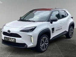 Weiß Gebraucht 2025 Toyota Yaris Cross Plus SUV | 32.279 € (Fairer Preis)
