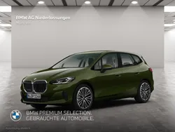 Grün Gebraucht 2024 BMW 216 Active Tourer Luxury Line Van / Kleinbus | 27.806 € (Etwas zu teuer)