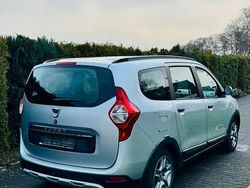 Silber Gebraucht 2020 Dacia Lodgy Stepway Van / Kleinbus | 13.500 € (Fairer Preis)